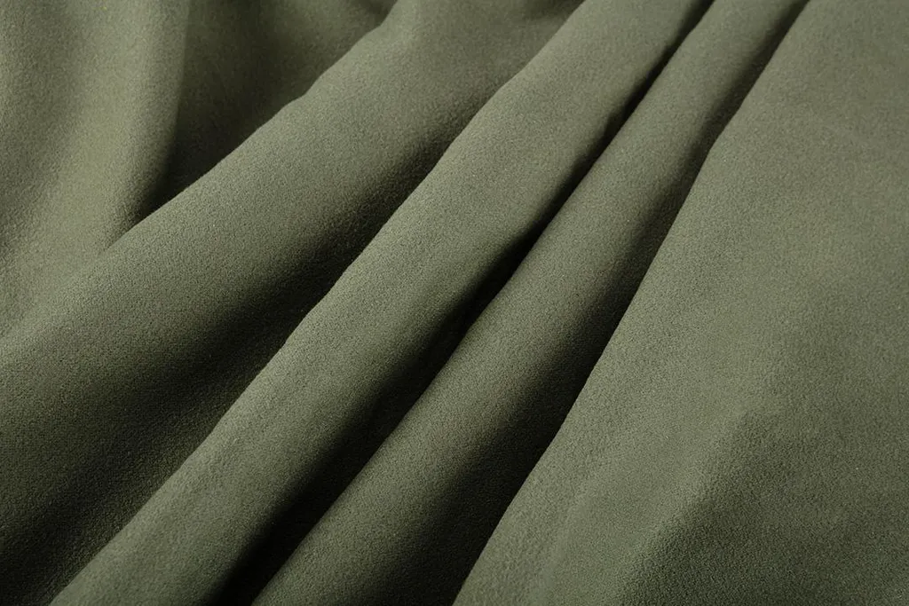 Serviette microfibre NEO 120x60cm - Texture ultra légère et compacte - 17