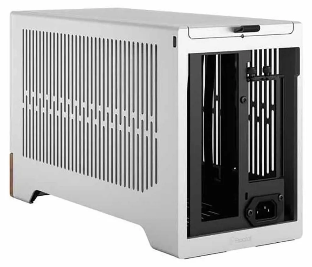 Boîtier PC portable Fractal Design Terra Silver pour créateur exigeant - 17