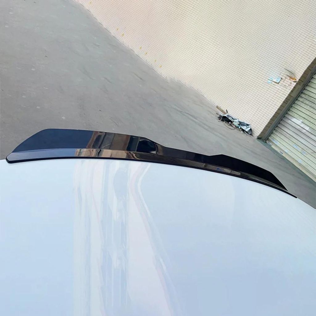 Auto Heckspoiler - Spoilerlippe Kofferraum - Selbstklebend - Heckmontage - Befestigung mit Klebeband - Carbonfaser Schwarz