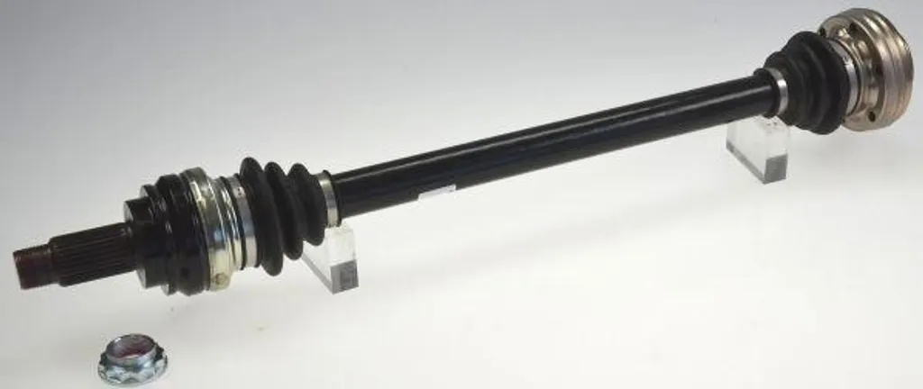 Supprimer les vibrations sur BMW E91 E93 avec l'arbre LÖBRO 305161 OE