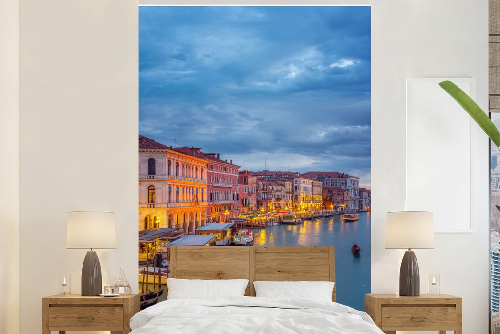 MuchoWow Fototapete für Wohnzimmer oder Schlafzimmer Wandtapete Vinyl Motivtapete Wasser - Nacht - Venedig - 145x220 cm - Wanddekoration