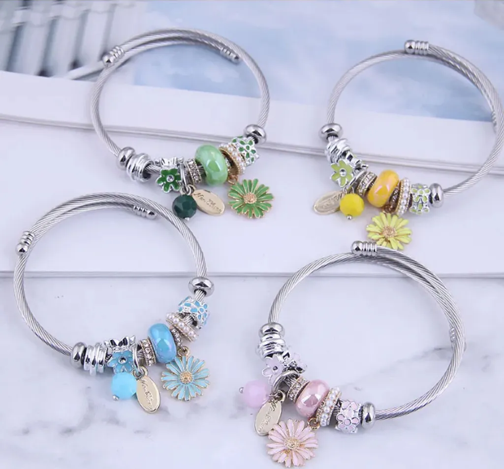 Bracciale Florais Oro Giallo con Charms: Raffinatezza Floreale - 2