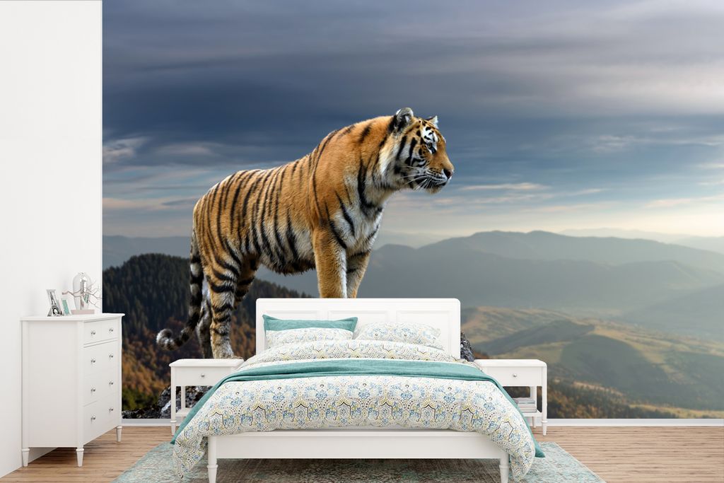 MuchoWow Fototapete für Wohnzimmer oder Schlafzimmer Wandtapete Vinyl Motivtapete Tiger - Berg - Natur - Landschaft - 420x280 cm - Zimmer für K...