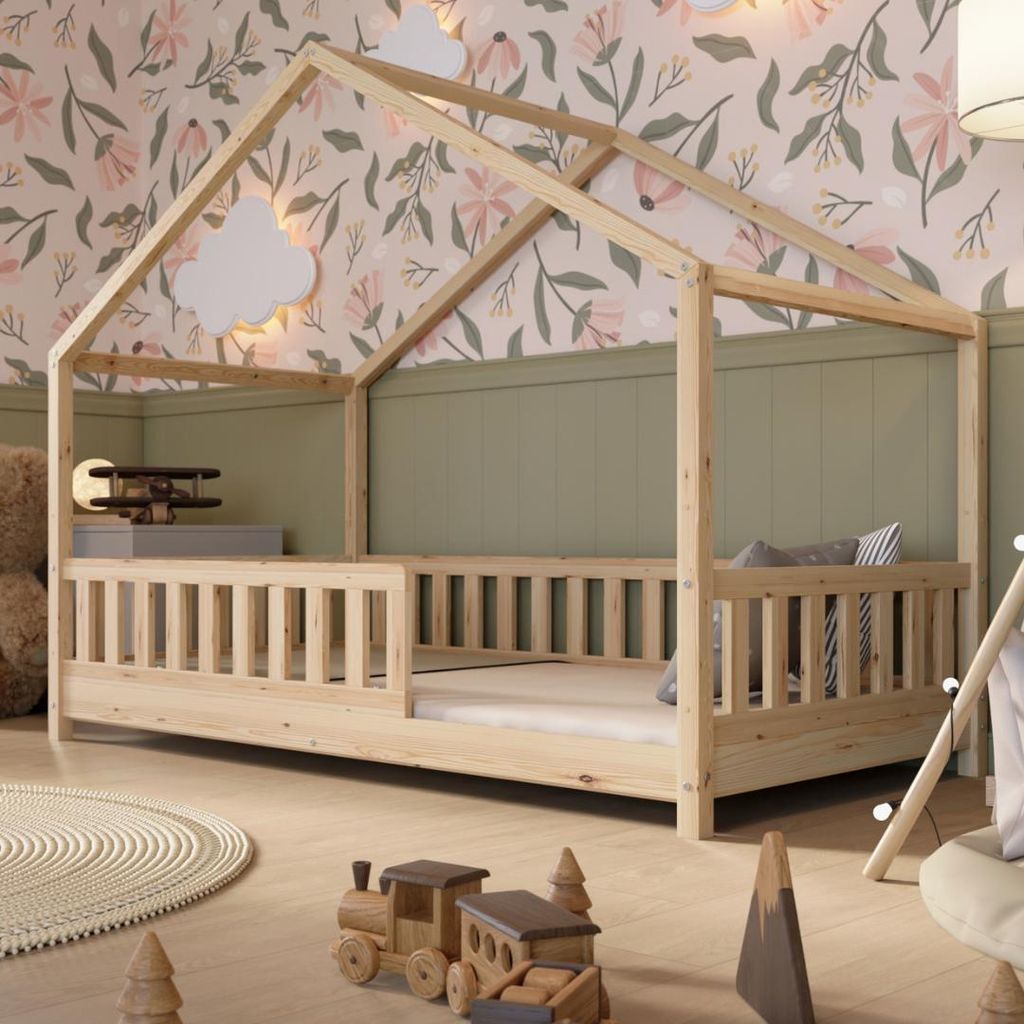 Crazy Pine Lit de maison 140x200 cm - Lit d'enfant en bois Image du produit 