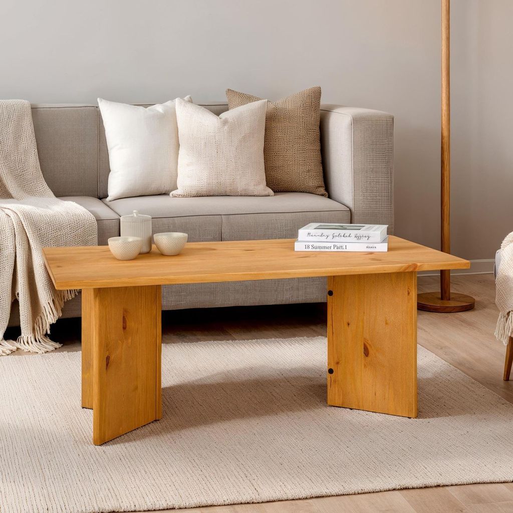 Couchtisch MESA aus Massivholz 110 x 45 x 60 cm gebeizt - minimalistischer Sofatisch aus Holz, Wohnzimmer Tisch mit angwinkelten Beinen
