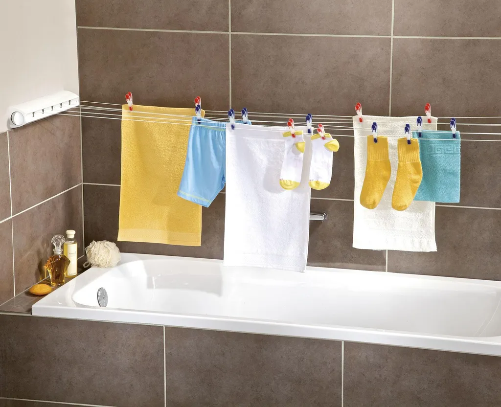 Sèche-linge mural extensible Rollfix 210 blanc pour un gain de place - 3