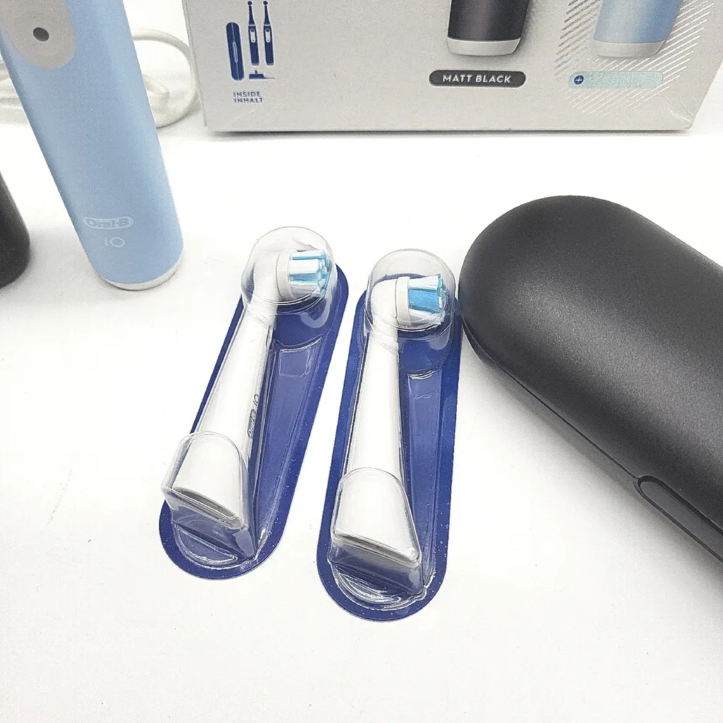 Oral-B iO 3n Doppia Confezione: Tecnologia Magnetica al Miglior Prezzo - 21