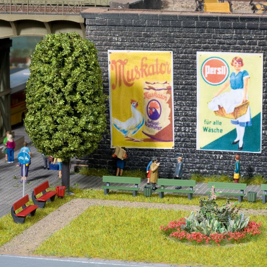NOCH Bänke und Papierkörbe Set, für realistische Modellbau Szenen in H0, handkoloriert und perfekt für Parks