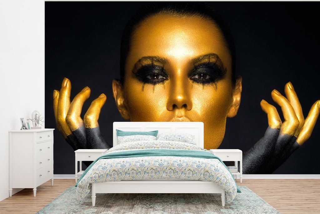 MuchoWow Fototapete für Wohnzimmer oder Schlafzimmer Wandtapete Vinyl Motivtapete Frau - Porträt - Gold - Luxus - Schwarz - 400x300 cm - Papier...