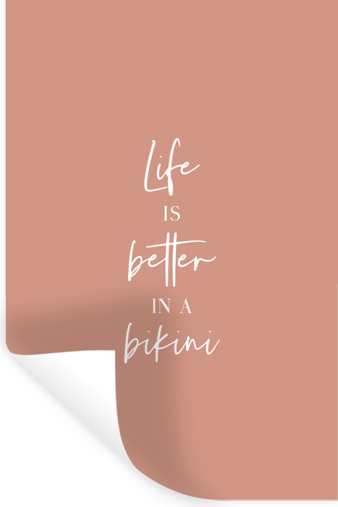 MuchoWow Wandtattoo Wandsticker Wandaufkleber Das Leben ist besser im Bikini - Zitat - Pink 60x90 cm Selbstklebend und Repositionierbar - Sticker...