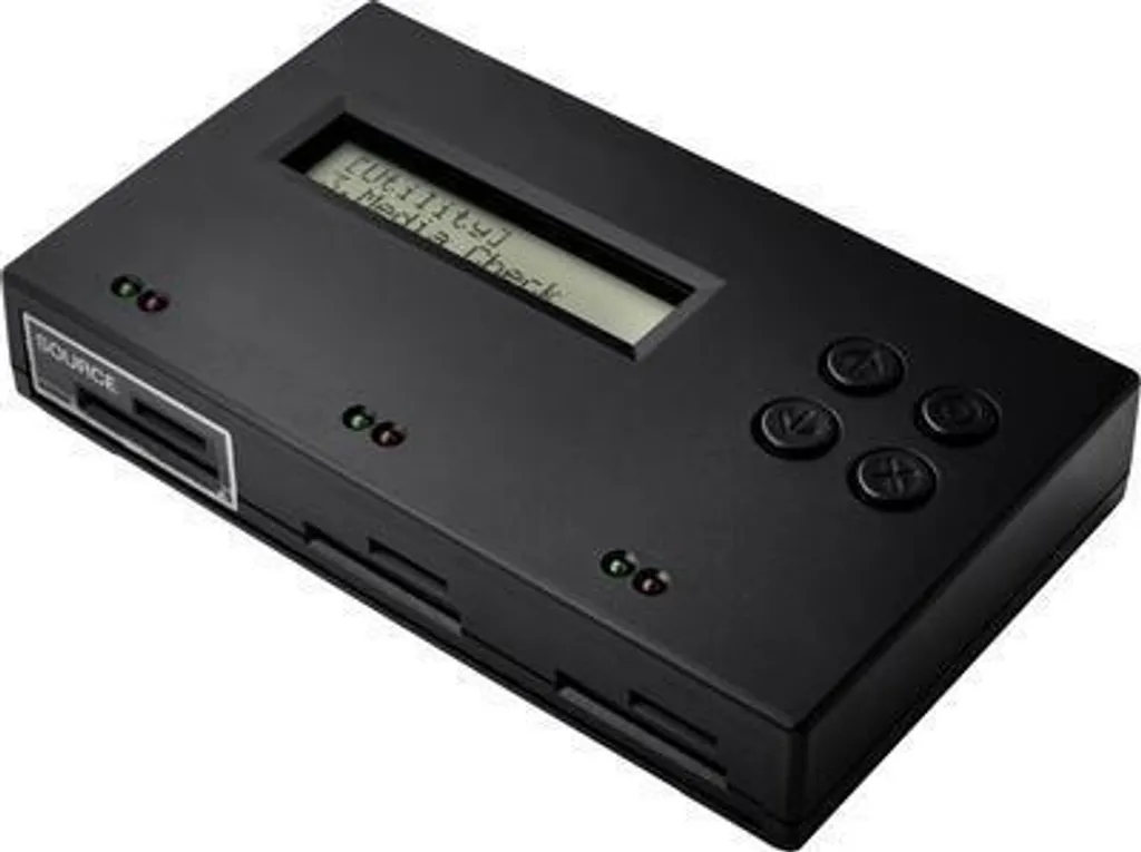 Copier et effacer vos cartes SD facilement avec la station Renkforce