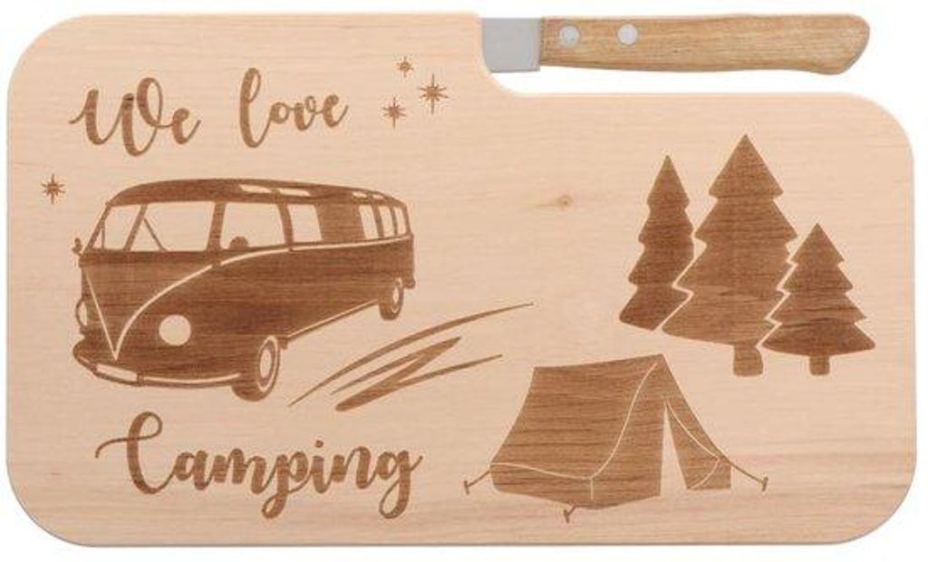 Gegraveertes Holzbrett mit Messer und Campermotiv