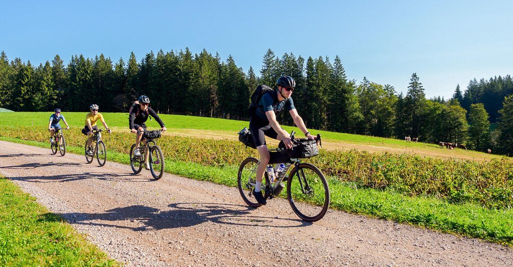 mydays Geführte Bikepacking-Tour Schwarzwald für 1 (2 Nächte); Erlebnis verschenken oder selbst erleben; Gutschein für 1 Person(en)
