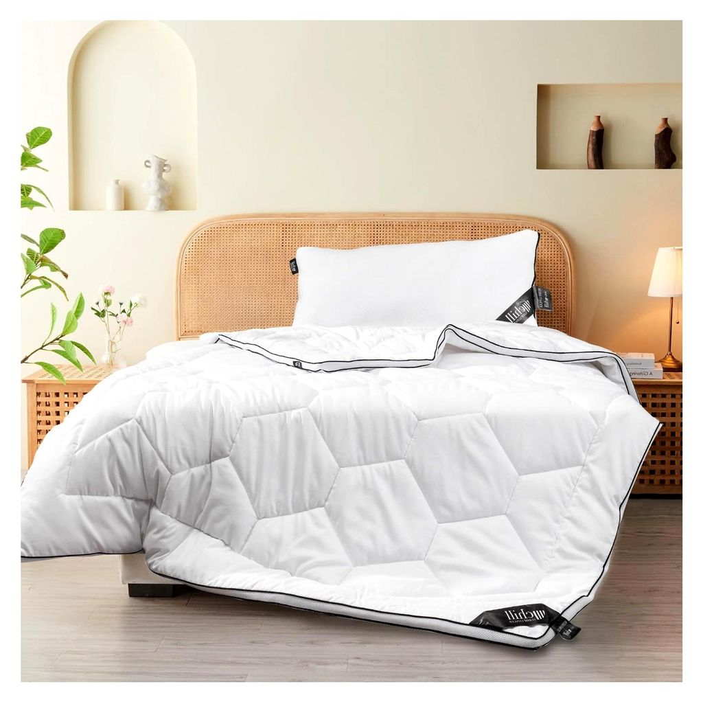 Winterdecke 200x200 - Bettdecke 200x200 - Warme Schlafdecke atmungsaktiv & waschbar & 100% vegan - Steppdecke mit Schlafkomfort Leiste - 1480g Fül...