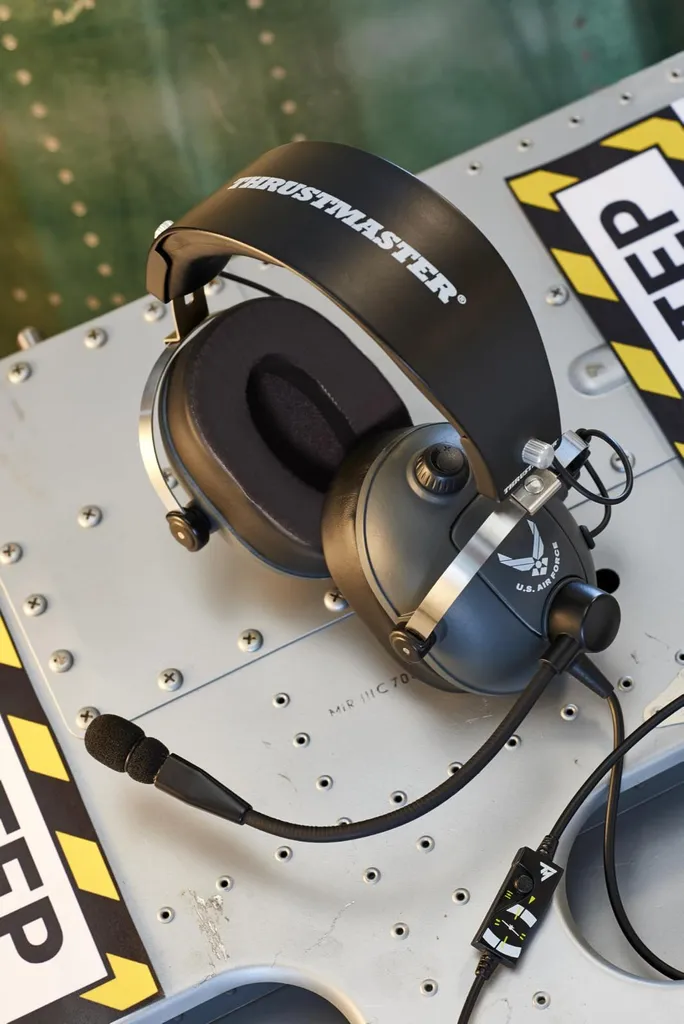 Casque de Simulation de Vol Thrustmaster T.Flight PC et Consoles Jeu - 14