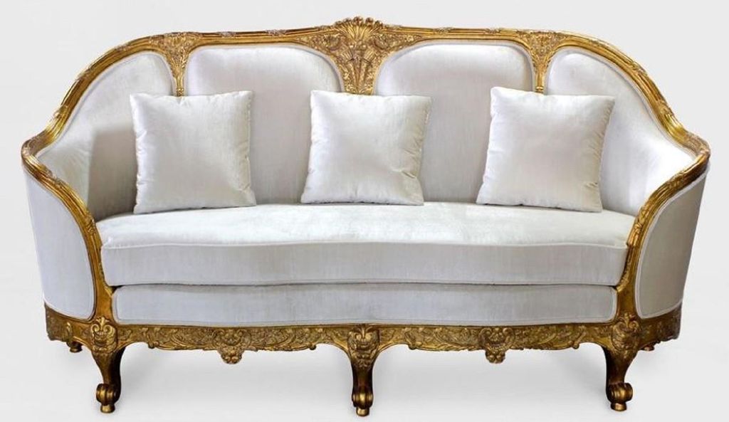 Casa Padrino Luxus Barock Wohnzimmer Sofa Weiß / Gold - Edles Handgefertigtes Antik Stil Sofa - Barock Wohnzimmer Möbel