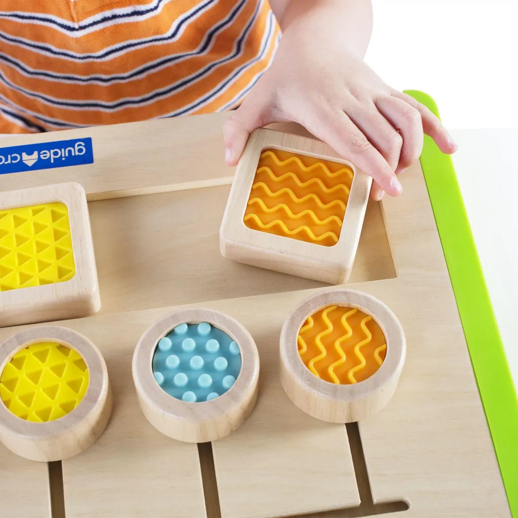 Guidecraft Tactile Maze : Labyrinthe de Motricité Fine pour la Maison
