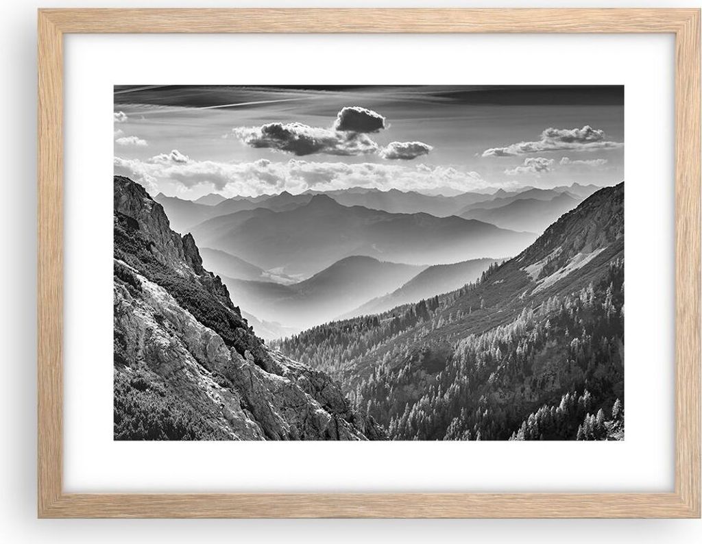 Gerahmtes Poster - Rahmen in heller Eiche - Schwarzweiß Landschaft Berge - 40x30 cm - Wand Bild - Wanddeko - Wandbilder - Kunstposter - Wandposter...