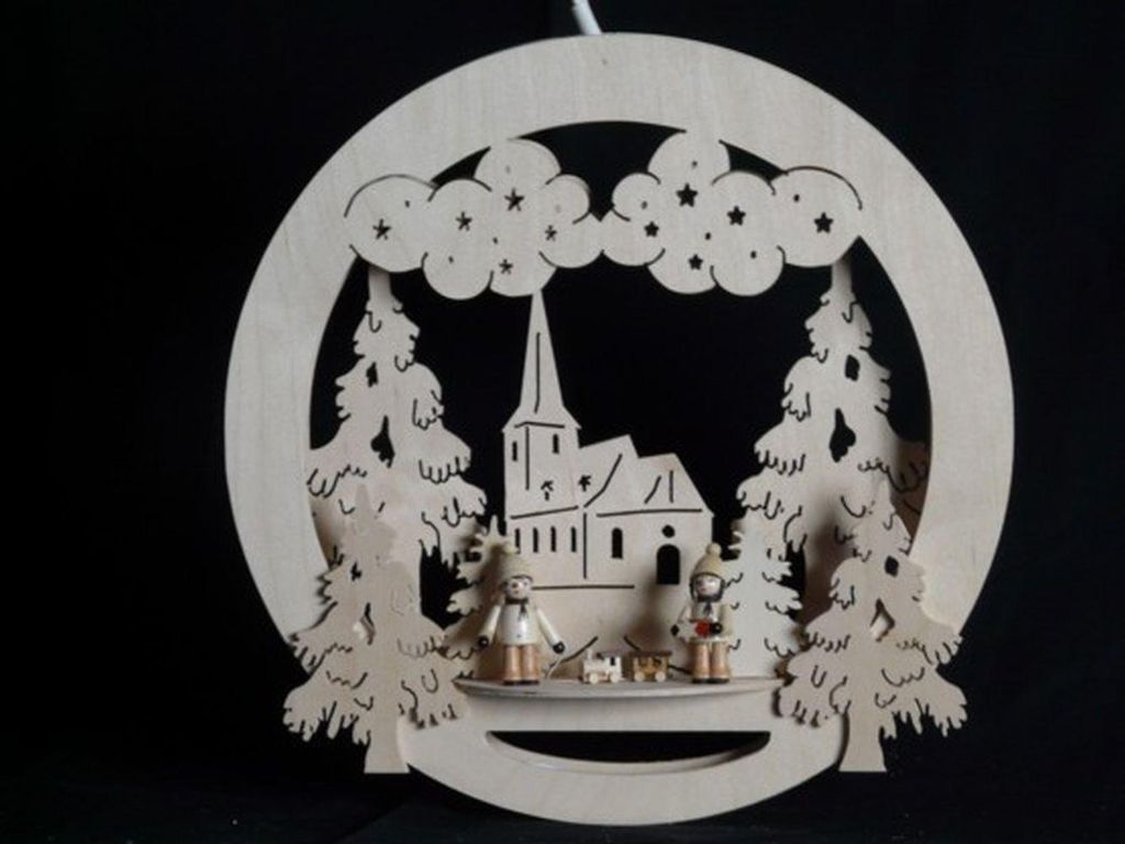 Fensterbild mit Striezelkinder Kirche und Beleuchtung BxHxT 32x32x4cm NEU