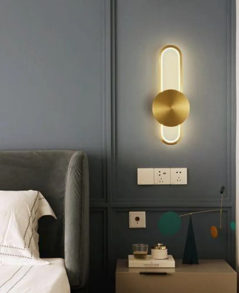 Applique murale LED dorée 40 cm Elyptica - Éclairage chic et sobre - 4