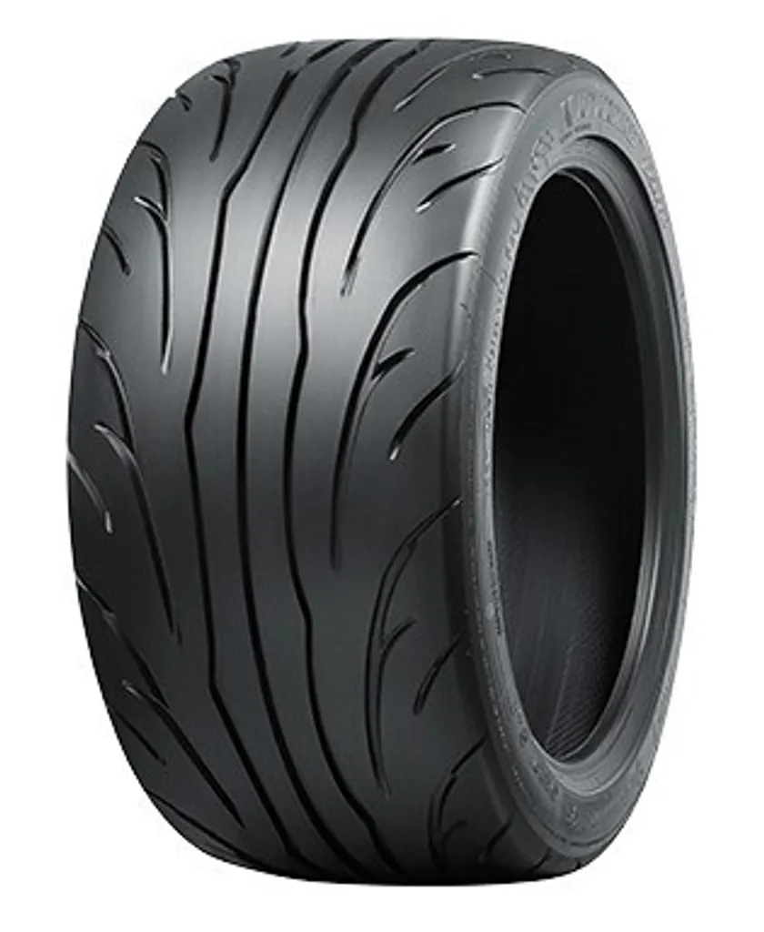 Évitez le sous-virage avec le pneu Nankang Sportnex NS-2R 15 pouces