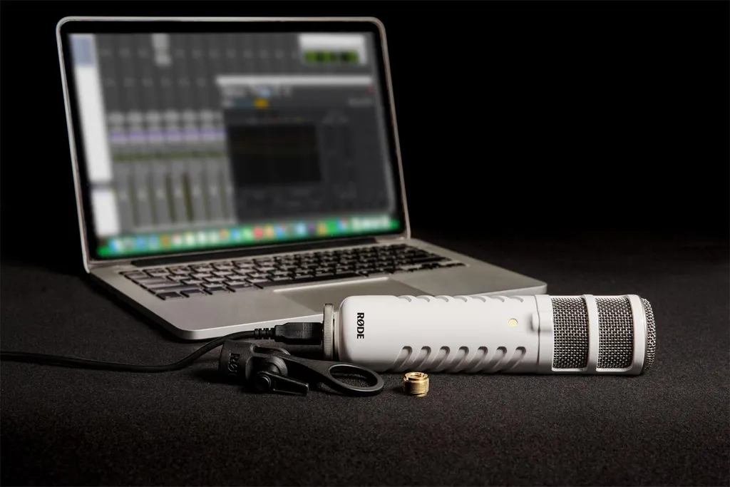 Microphone USB Rode Podcaster MKII et casque de retour studio inclus