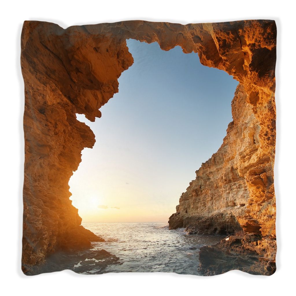 Wallario Premium Kissen, weiche Oberfläche, mit Motiv Höhlen am Meer, Größe: 40 x 40 cm, mit weißer Rückseite