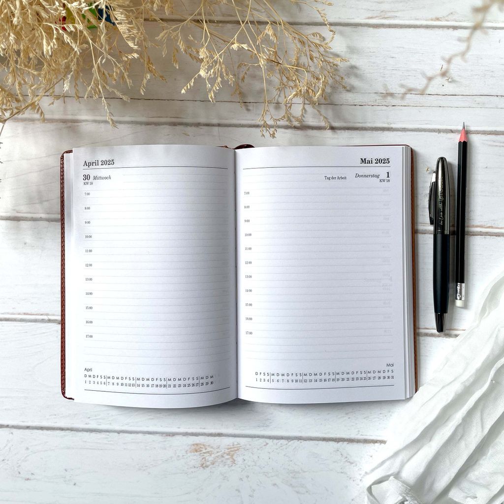 Buchkalender A5 2022 1 Tag 1 Seite Buchkalender 2025 A5 1 Tag 1 Seite - | Kaufland.de