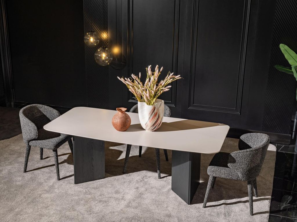Elegantes Beiges Esszimmer Set aus Holz und Textil mit modernem Design