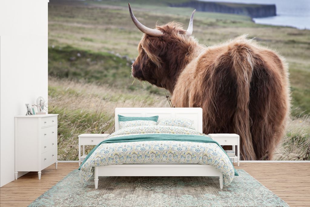 MuchoWow Fototapete für Wohnzimmer oder Schlafzimmer Wandtapete Vinyl Motivtapete Schottische Highlander - Natur - Meer - 400x240 cm - Gemustert