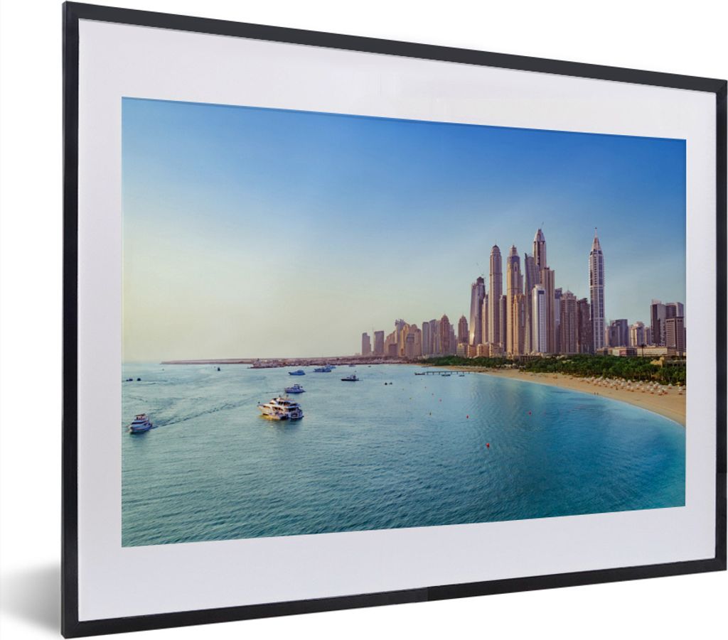 MuchoWow MuchoWow Gerahmtes Poster Bild des wunderschönen hellblauen Meeres vor der Küste von Dubai 40x30 cm - Poster mit zchwarzem Bilderrah...