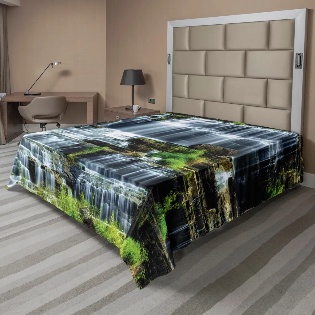 Drap de lit forêt tropicale pour créer une ambiance zen dans la chambre