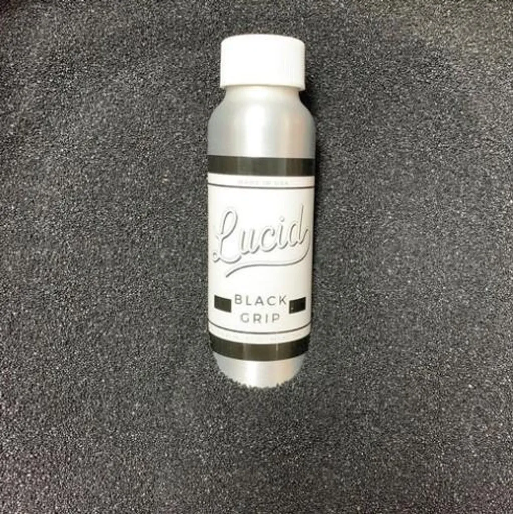 Lucid Grip Spray Black Color Kit : Grip antidérapant noir pour skate
