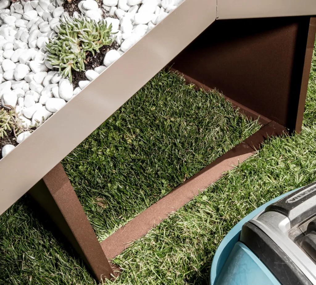 Abri de jardin pour robot tondeuse hiyard angle : protection extérieure