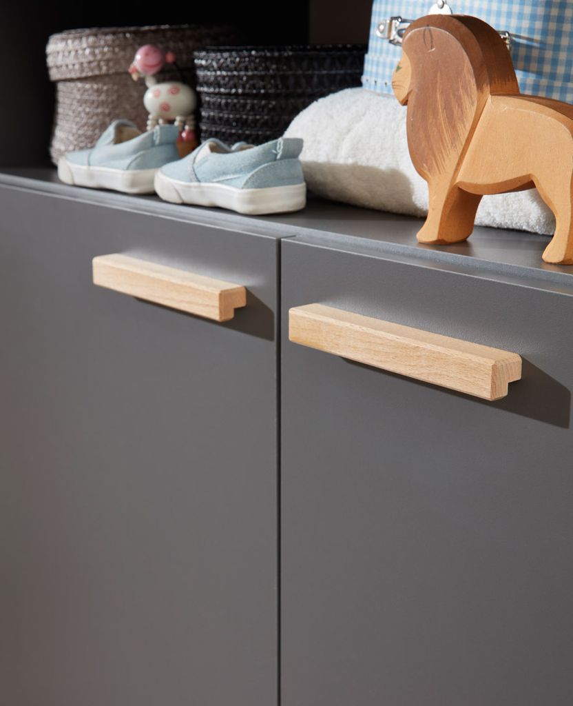 Detská šatníková skriňa MatsBaby 3 dvere, 1 zásuvka sivá. Obrázok produktu 4