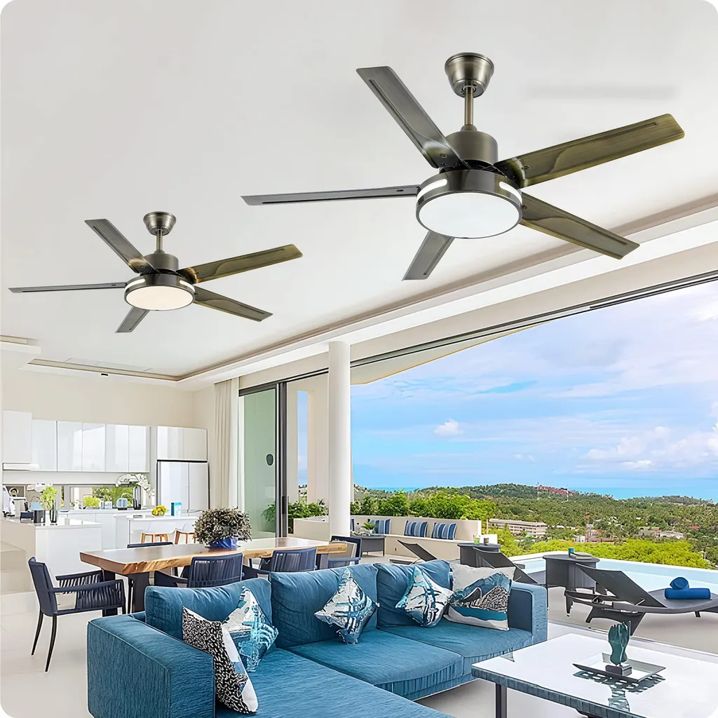 Fini la chaleur avec ce ventilateur de plafond brun à télécommande