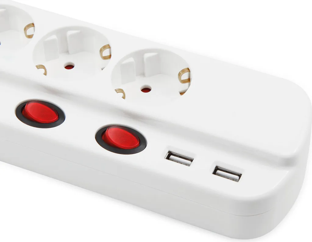 Multiprise McPower 5 prises avec interrupteurs individuels et 2 ports USB