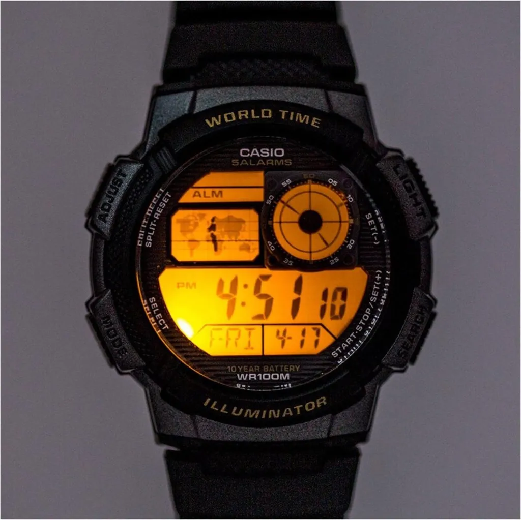 Regala un Casio Illuminatore: 10 Anni di Puntualità e Affidabilità - 4