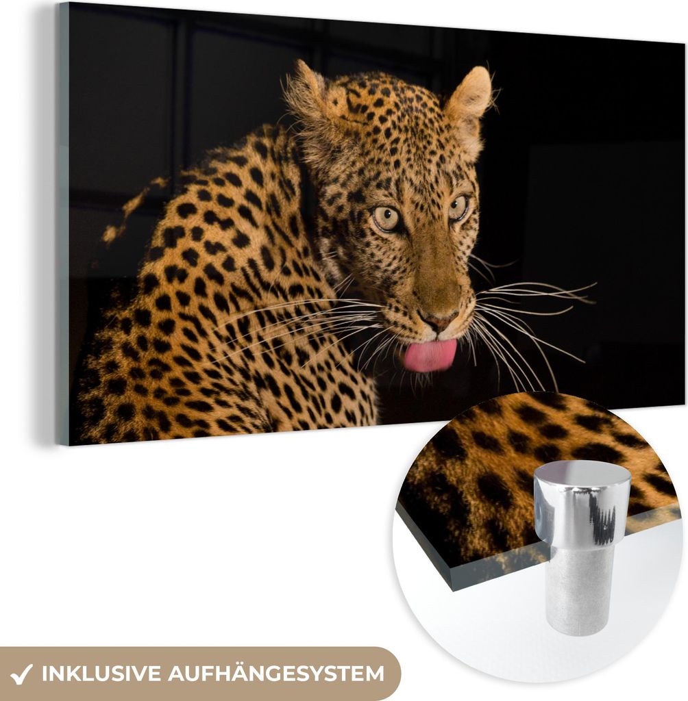 MuchoWow Glasbilder - Bilder auf Wandbild - Foto auf Glas Leopard - Zunge - Nacht 80x40 cm Wanddekoration aus Glas - Acrylglasbild - Acrylbilder - ...