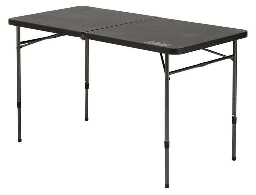 Table de camping Coleman idéale pour repas en famille ou pique-niques