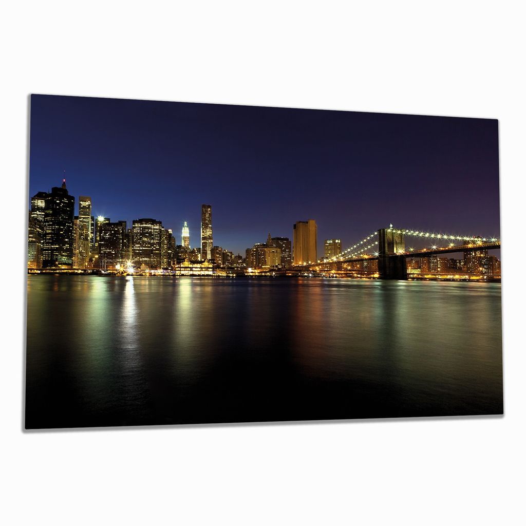 Wallario Herdabdeckplatte aus Glas, Größe 80 x 52 cm 1-teilig, Motiv New York Skyline - Brooklyn Bridge und Manhattan am Abend