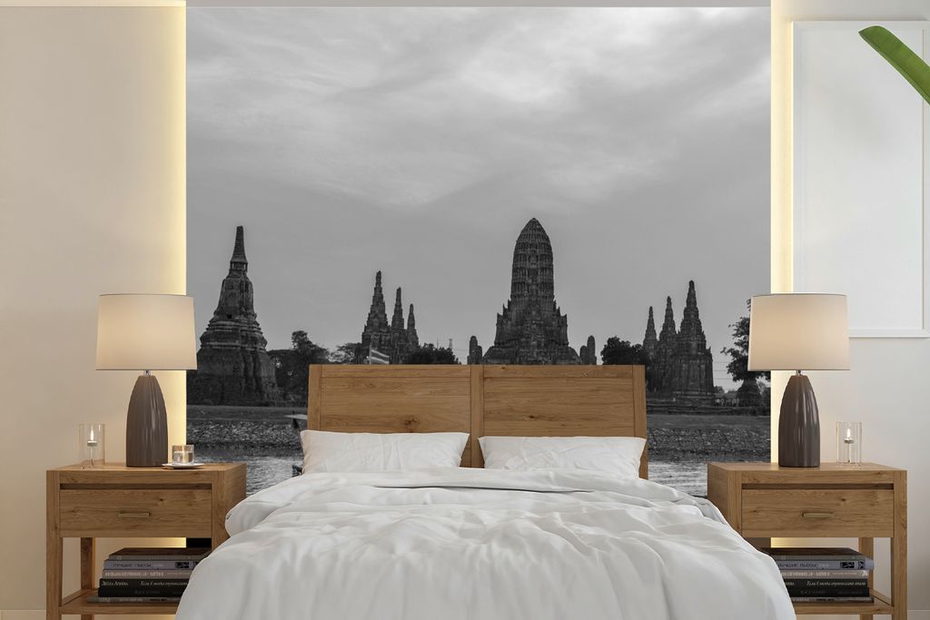 MuchoWow Fototapete für Wohnzimmer oder Schlafzimmer Wandtapete Vinyl Motivtapete Schlepper vor dem Wat Chaiwatthanaram Tempel, Thailand - Schwa...
