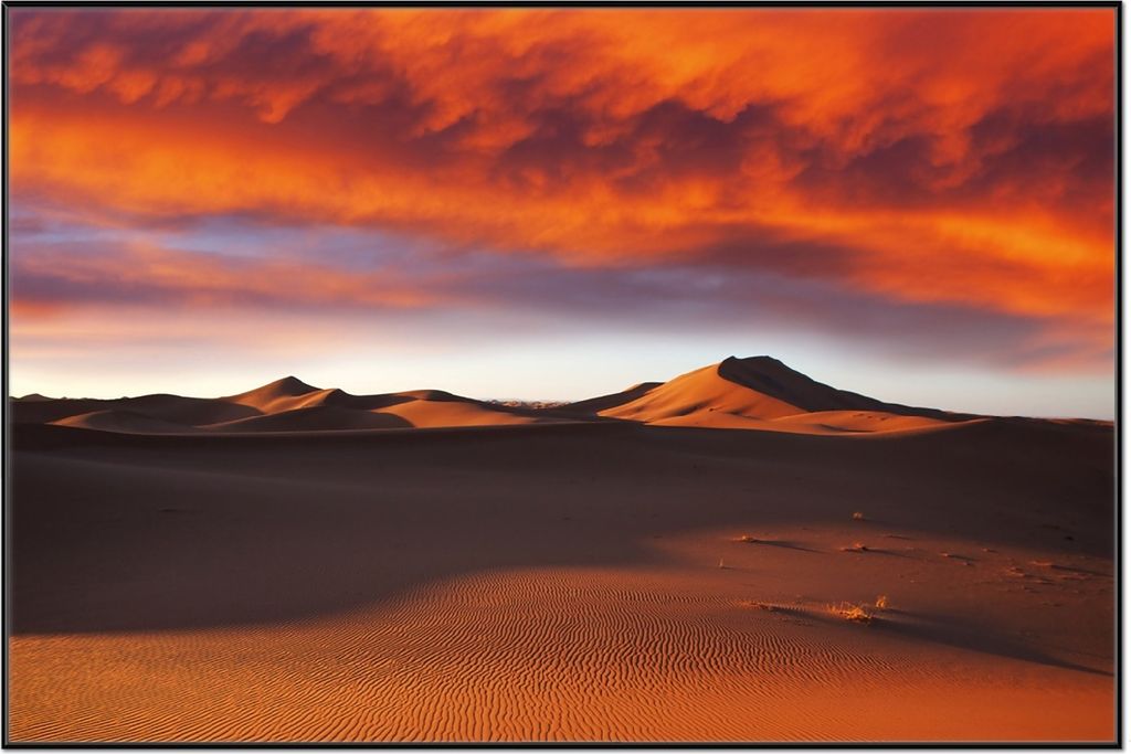 Wallario Wandbild Sahara Wüste II - Sanddünen im Sonnenuntergang, Größe: 61 x 91,50 cm, Poster mit schwarzem Aluminiumrahmen