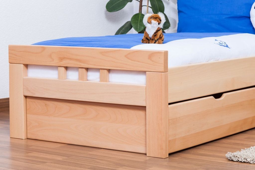 Bett mit Bettkasten