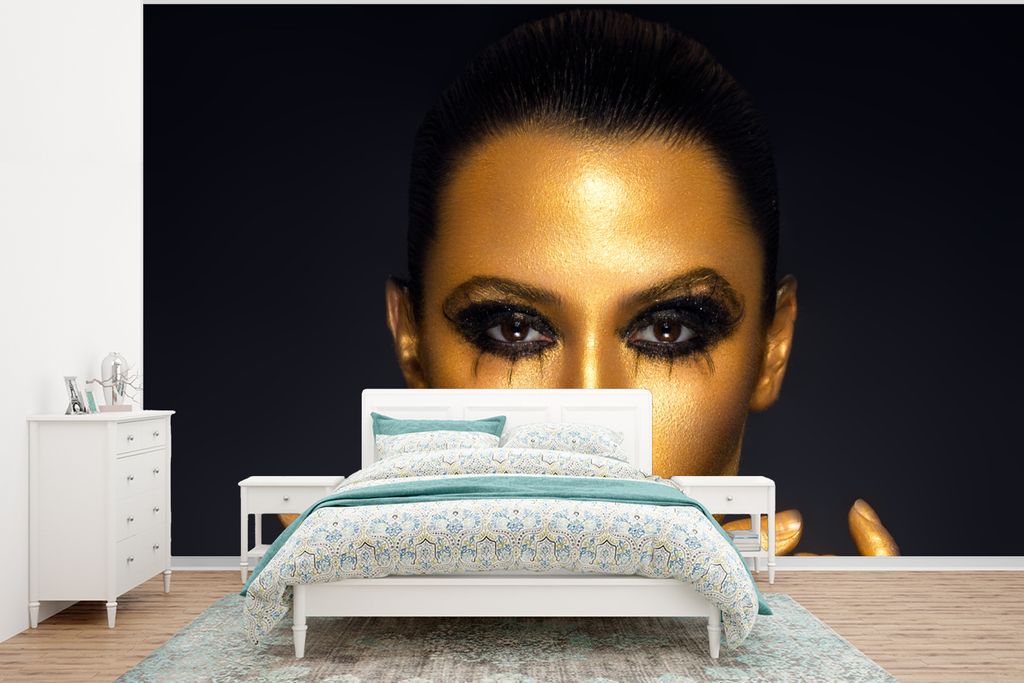 MuchoWow Fototapete für Wohnzimmer oder Schlafzimmer Wandtapete Vinyl Motivtapete Make-up - Tasche - Gold - Luxus - Frau - 350x260 cm - Wohnzimm...