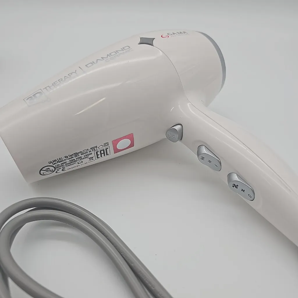 Sèche-cheveux Diamon 3D Therapy GH0302 performant avec diffuseur - 9