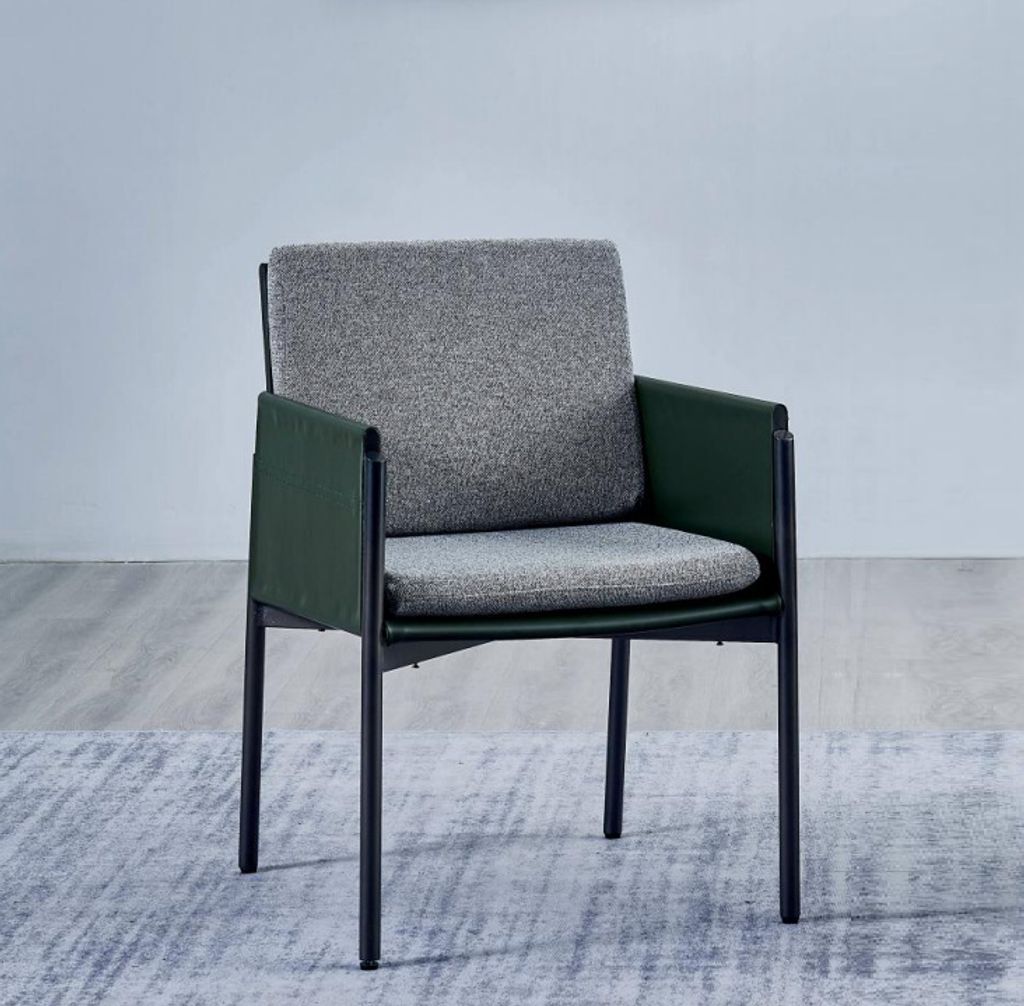 Grauer Armlehnenstuhl Stilvoller Einsitzer Luxus Polstersessel Modern