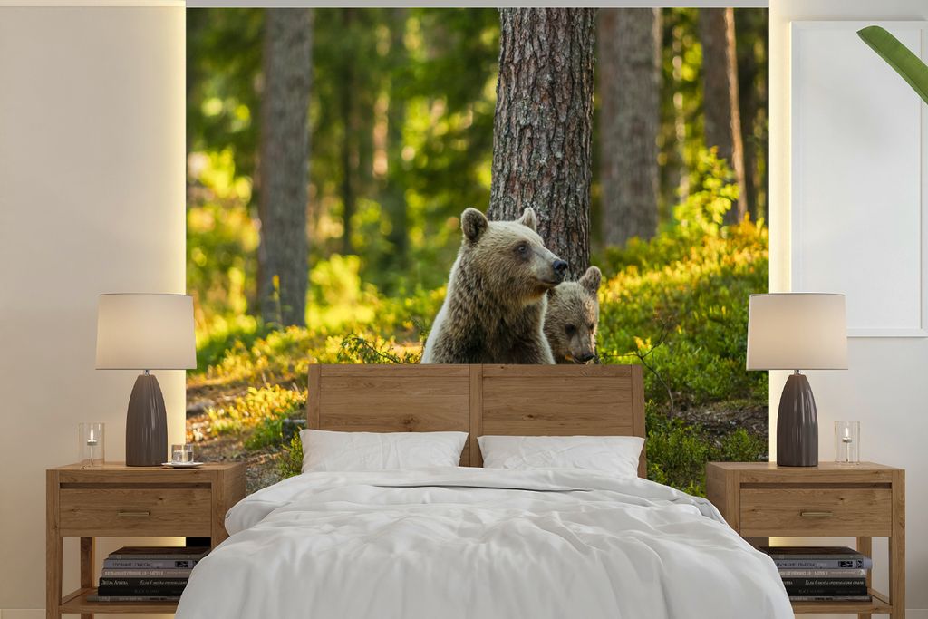 MuchoWow Fototapete für Wohnzimmer oder Schlafzimmer Wandtapete Vinyl Motivtapete Bär - Braun - Wald - 280x280 cm - Hintergrundbild