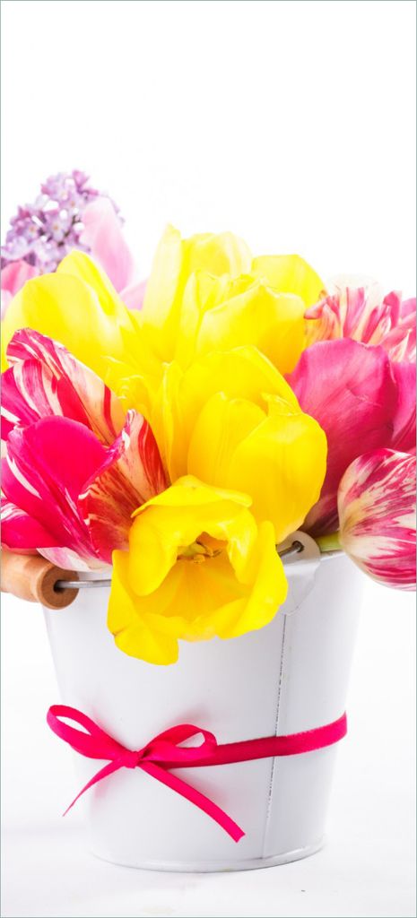 Türtapete Türposter Zwei Blumen-Bouquets aus gelben und roten Tulpen und Flieder - Größe: 93 x 205 cm