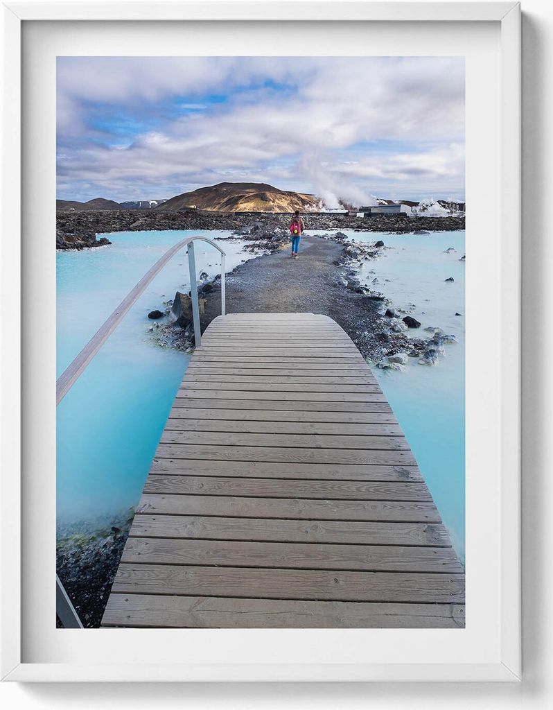 Eine Attraktion in Island– Wandbild mit Rahmen – Gerahmtes Bild – Wanddekoration – 60x80 cm – Weiß Rahmen